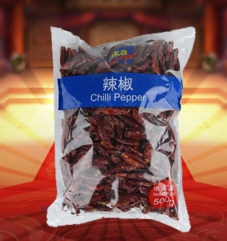 宜客(AKA)辣椒產(chǎn)自四川成都500g每袋，選用上等優(yōu)質(zhì)的辣椒為原料，經(jīng)現(xiàn)代先進(jìn)的工藝，精心制作而成，品質(zhì)天然，口味純正。營養(yǎng)豐富，美味健康，香辣口感，氣味芳香，味道純正，品質(zhì)有保障，可放心食用。塑料質(zhì)地包裝，簡潔大方，食用簡單，是您廚房常備品的上好選擇，帶給您全新的精彩體驗。