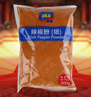 廚之選HS辣椒干(天鷹椒)產(chǎn)自四川成都300g每袋，精選辣椒為原材料，經(jīng)人工清洗去雜等多道工序，精心制作而成。質(zhì)地干燥，選料考究，口味純正，香辣可口，特有的醇香，品質(zhì)有保障。塑料質(zhì)地包裝，其含有豐富營養(yǎng)，使用方便，美味可口，深受廣大消費者青睞。