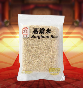 薈食(FINE FOOD)高粱米產自遼寧朝陽1kg每袋，精選上等高粱，顆顆飽滿，晶瑩剔透，營養健康。蛋白質中賴氨酸含量較低，屬于半完全蛋白質。高梁的尼克酸含量也不如玉米多，但卻能為人體所吸收。育種、種植、收割、加工，全程嚴格執行標準，放心食用。