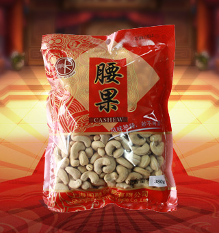 閩融腰果產自廣東佛山380g每袋，果實精挑細選，在成品炒制過程中，只挑選無壞仁的成品果實進行包裝，品質保證。腰果中含有豐富蛋白質、能量、碳水化合物等微量元素，營養價值很高，老少皆宜佳品。采用精美袋式包裝，美觀大方，食用簡單方便，易于攜帶，深受消費者的喜愛。