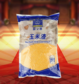 廚之選(HORECA SELECT)玉米渣產自山東棗莊2.5kg每袋，選用優質玉米粒為原料，天然無公害的玉米經層層篩選，經先進的工藝精制而成。玉米煮粥金黃誘人，清甜適口，滿足你的味蕾，嚴苛的每個步驟確保每顆都是優質的真材實料。玉米渣做飯味香松軟，煮粥甜糯密稠，黏而不膩，蘊含自然甜味。