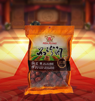 新閩融品珍閣優質紅棗產自新疆和田500g每袋，紅棗是一種營養佳品，被譽為“百果之王”。紅棗含有豐富的維生素A、B、C等人體必須的多種維生素和18種氨基酸、礦物質 