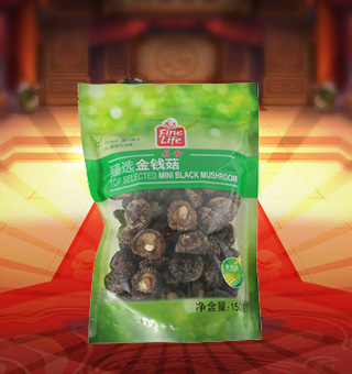 薈食(FINE LIFE)臻選金錢菇產自浙江麗水150g每袋，精選優質香菇，菇肉肥厚，色澤均勻，厚實圓潤，自然鮮美，味道純正，方便食用。香菇具有高蛋白、低脂肪和多種維生素等營養成分，可用來配菜、搭配煲湯、小炒等多種吃法。
