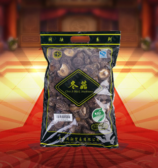 閩融冬菇產自浙江麗水250g每袋，冬菇營養豐富，蛋白質含量高達19.55%。所含蛋白質中有18種氨基酸，其中含量最高的是蛋氨酸占2.49%，其次為谷氨酸、天門冬氨酸、異亮氨酸、甘氨酸和丙氨酸。總氨基酸含量為16.86%。人體必需的8種氨基酸含量齊全，并且有豐富的B族維生素和鉀、鈉、鈣、鎂、鐵、鋅等礦質元素